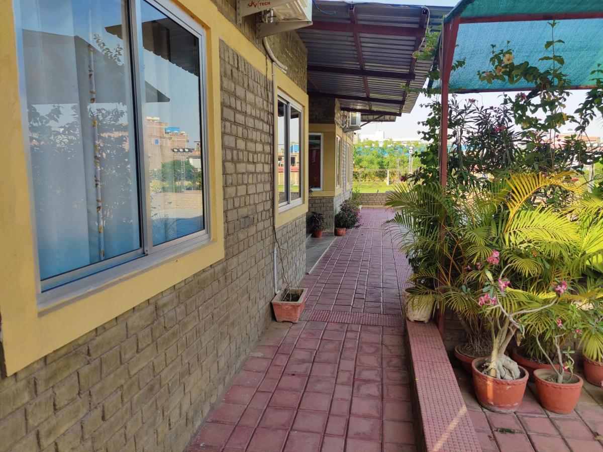 瓦拉纳西 Brick Field酒店 外观 照片